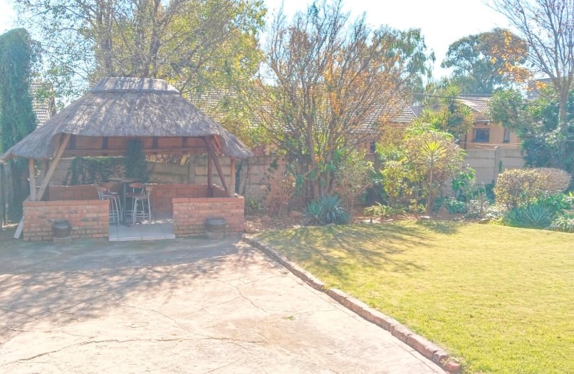 3 Bedroom Property for Sale in Ridgeway Gauteng