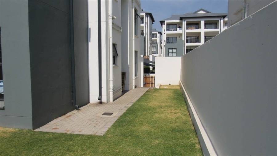 To Let 3 Bedroom Property for Rent in Modderfontein Gauteng