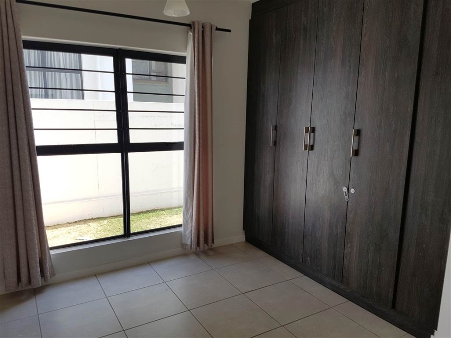 To Let 3 Bedroom Property for Rent in Modderfontein Gauteng