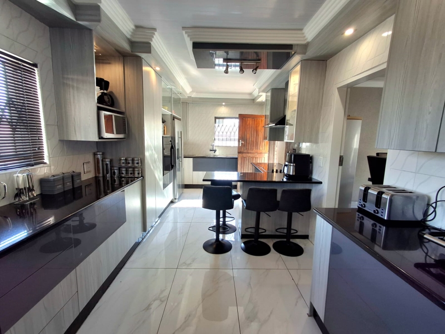 4 Bedroom Property for Sale in Eden Glen Gauteng
