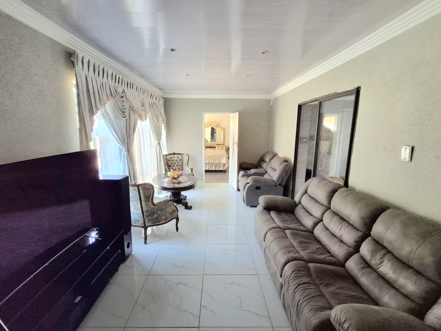 4 Bedroom Property for Sale in Eden Glen Gauteng
