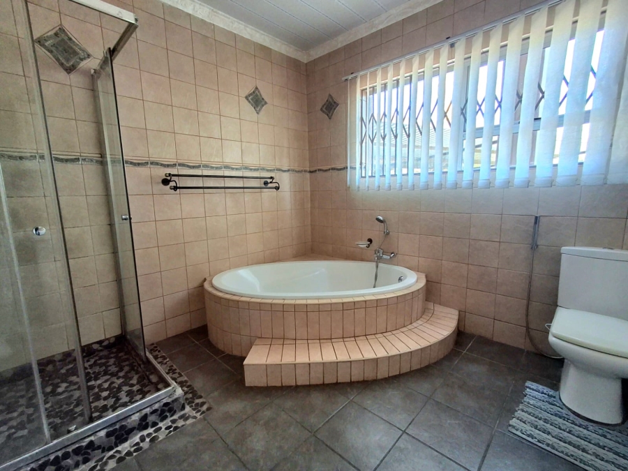 4 Bedroom Property for Sale in Eden Glen Gauteng