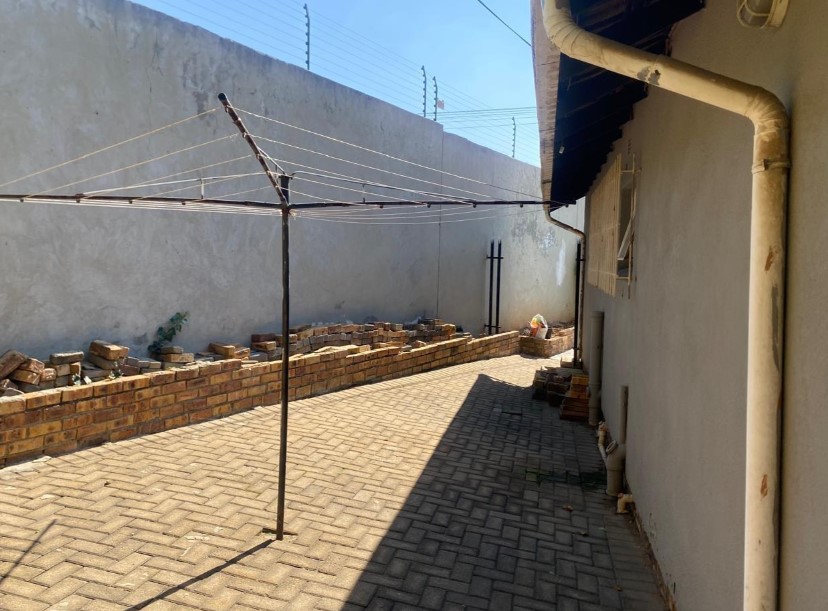 3 Bedroom Property for Sale in Risana Gauteng