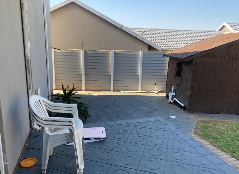 3 Bedroom Property for Sale in Risana Gauteng