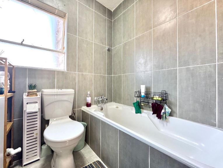 3 Bedroom Property for Sale in Winchester Hills Gauteng