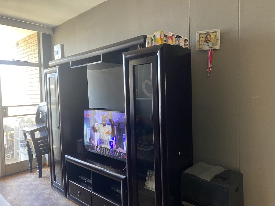 2 Bedroom Property for Sale in Lorentzville Gauteng