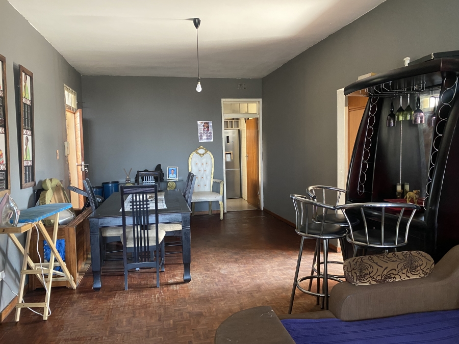 2 Bedroom Property for Sale in Lorentzville Gauteng