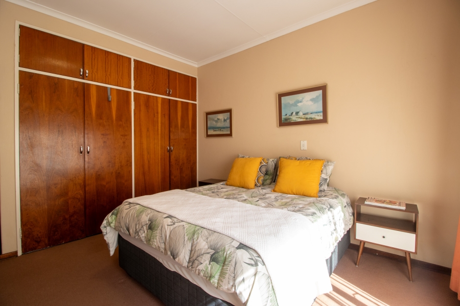 5 Bedroom Property for Sale in Zwartkop Gauteng