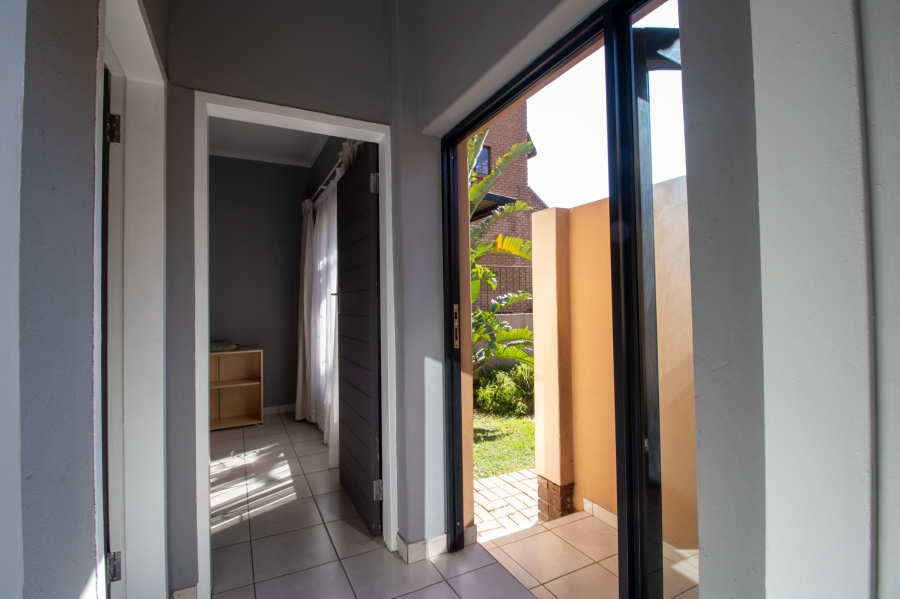 5 Bedroom Property for Sale in Zwartkop Gauteng