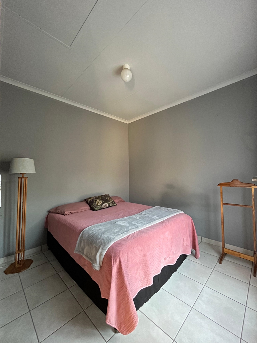 5 Bedroom Property for Sale in Zwartkop Gauteng