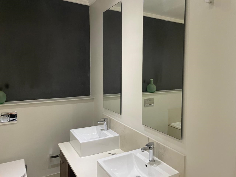 To Let 2 Bedroom Property for Rent in Atholl Gauteng