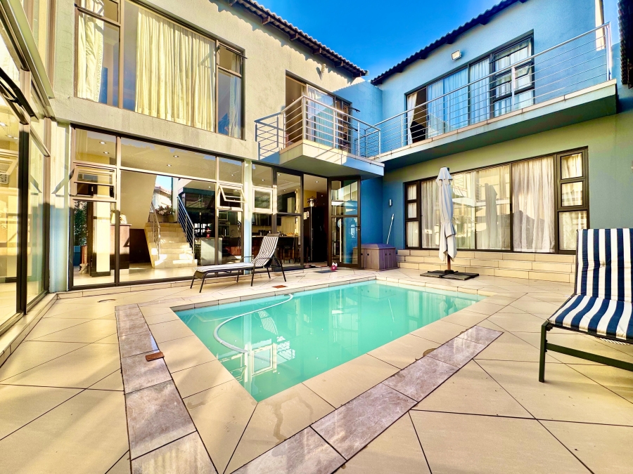 4 Bedroom Property for Sale in Aspen Hills Gauteng