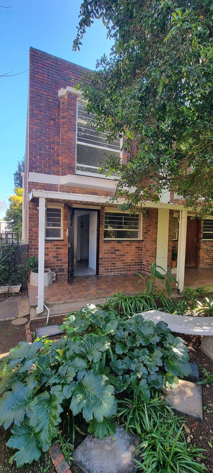 To Let 2 Bedroom Property for Rent in Essexwold Gauteng