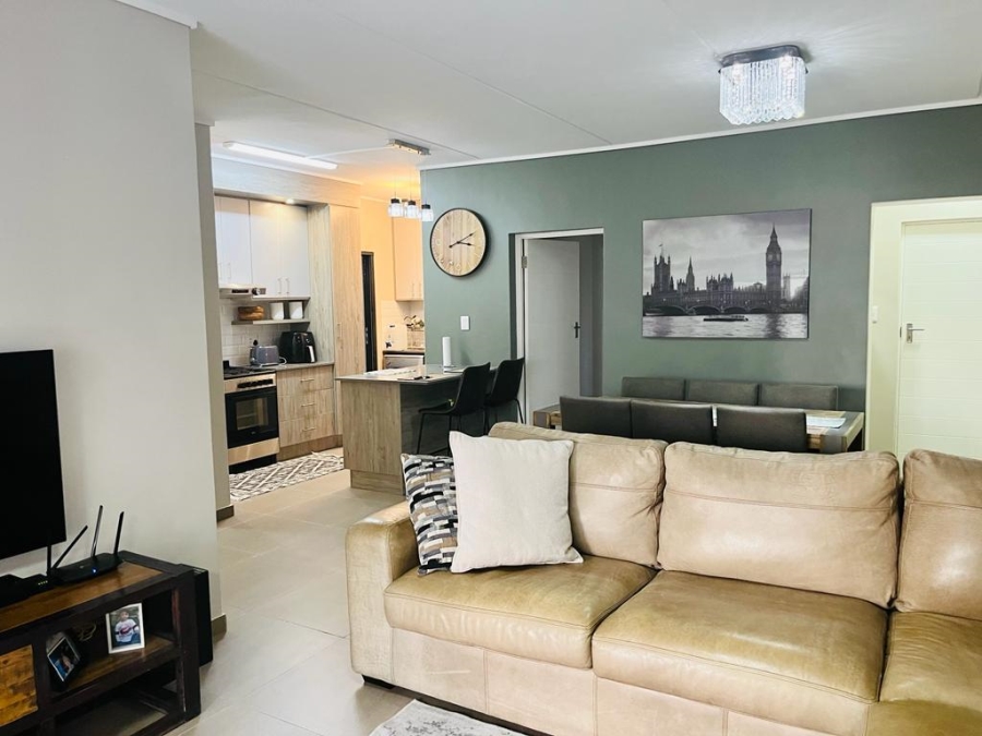 To Let 4 Bedroom Property for Rent in Kyalami Ridge Gauteng