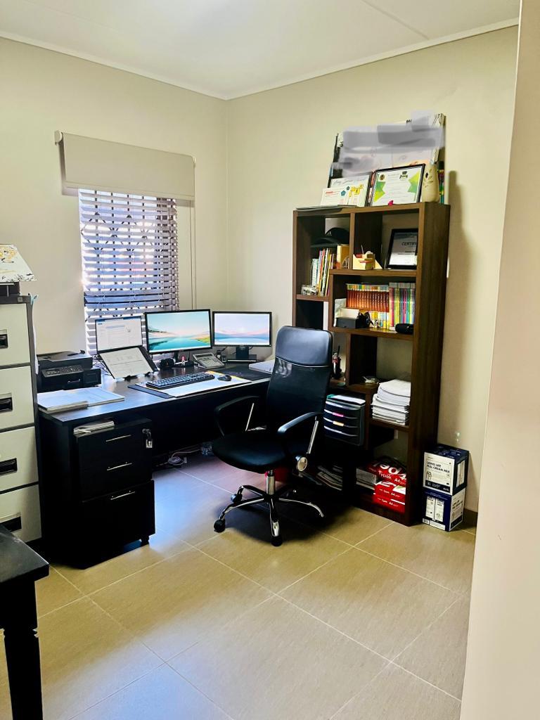 To Let 4 Bedroom Property for Rent in Kyalami Ridge Gauteng