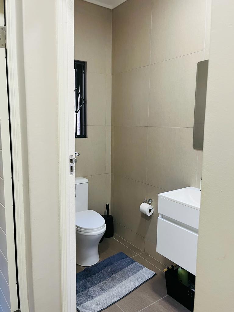 To Let 4 Bedroom Property for Rent in Kyalami Ridge Gauteng