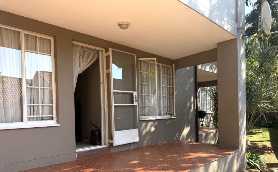 2 Bedroom Property for Sale in Newlands Gauteng