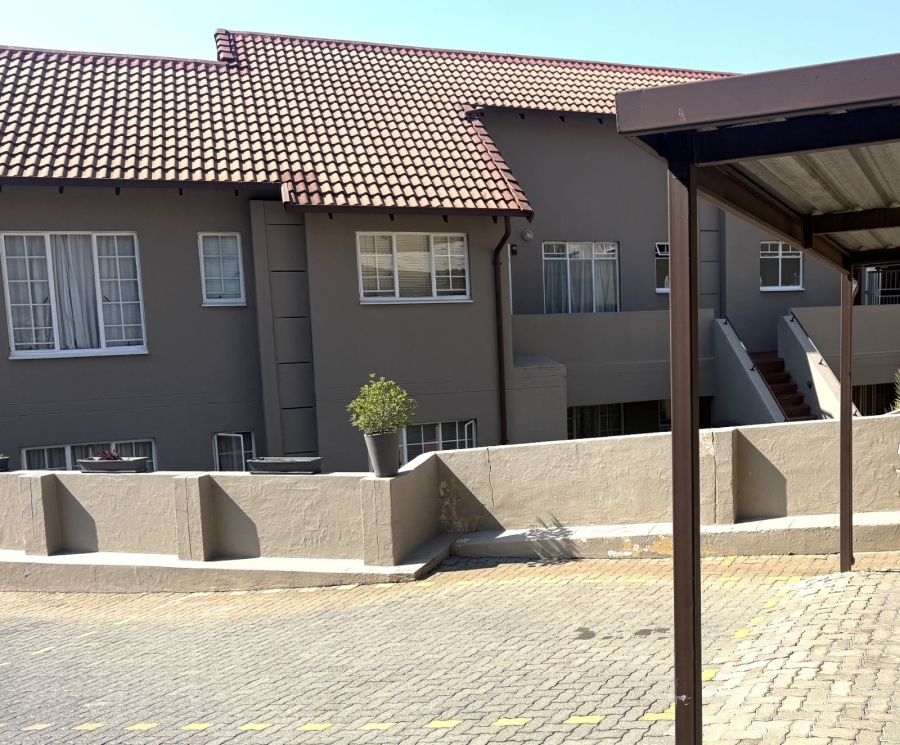2 Bedroom Property for Sale in Newlands Gauteng