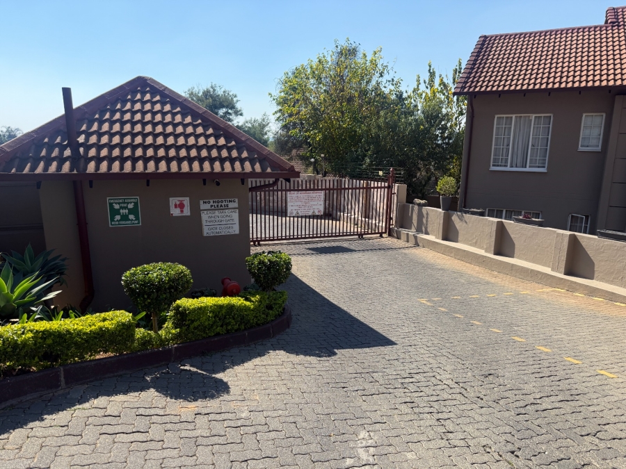 2 Bedroom Property for Sale in Newlands Gauteng