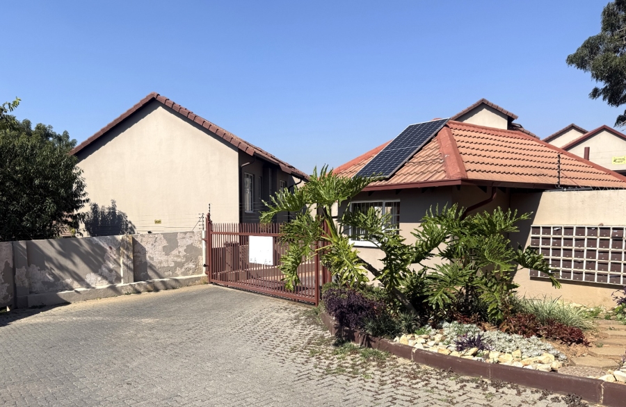 2 Bedroom Property for Sale in Newlands Gauteng