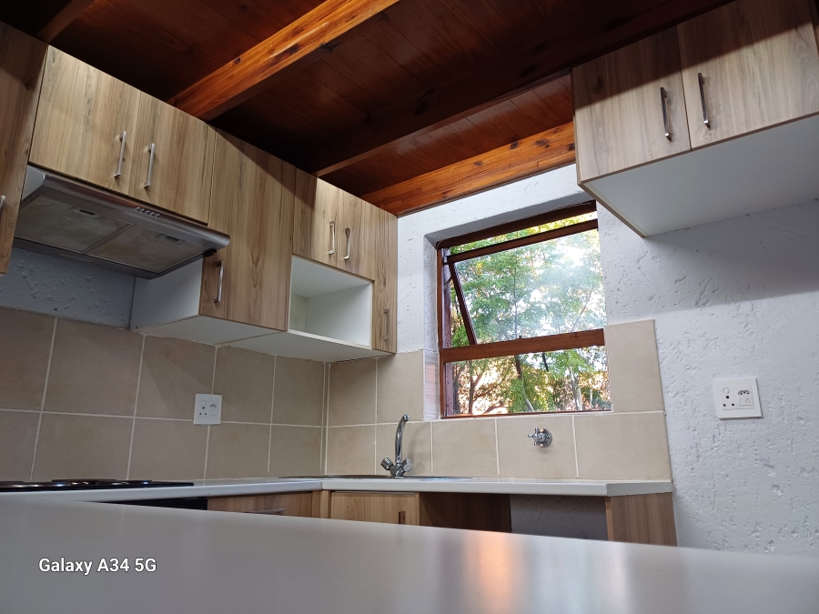 1 Bedroom Property for Sale in Sunninghill Gauteng