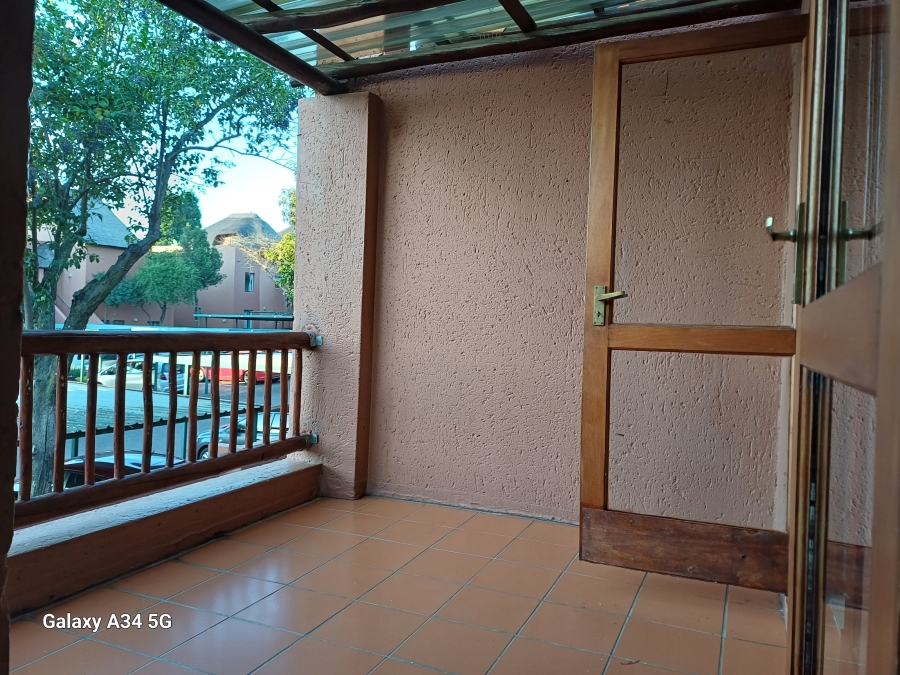 1 Bedroom Property for Sale in Sunninghill Gauteng