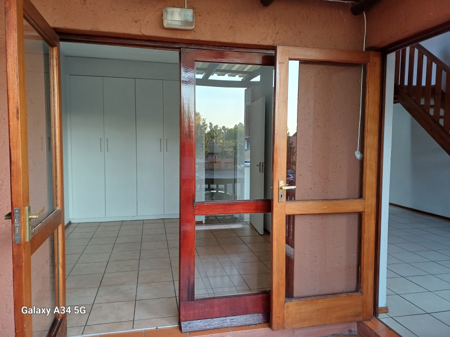 1 Bedroom Property for Sale in Sunninghill Gauteng