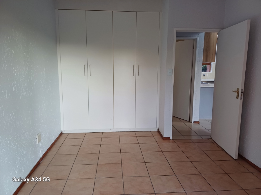 1 Bedroom Property for Sale in Sunninghill Gauteng
