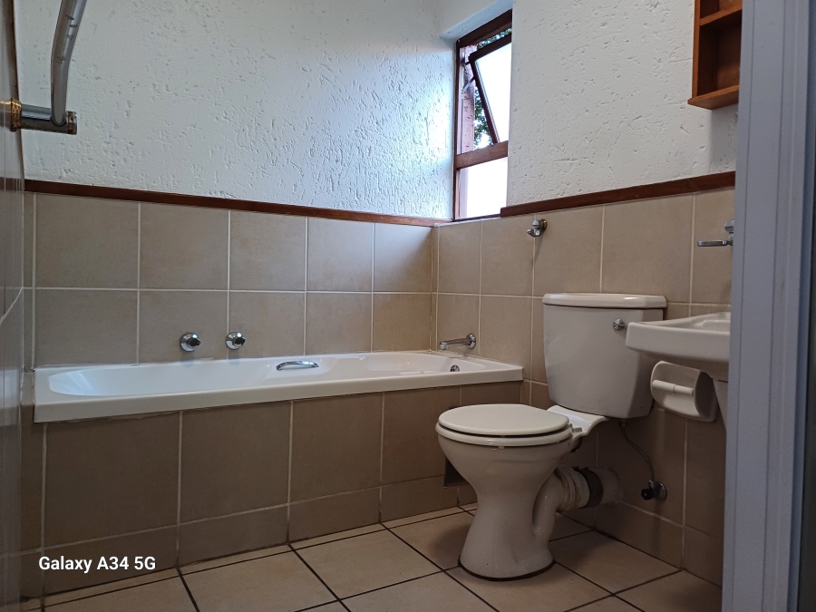 1 Bedroom Property for Sale in Sunninghill Gauteng