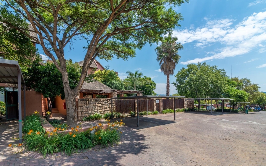 1 Bedroom Property for Sale in Sunninghill Gauteng