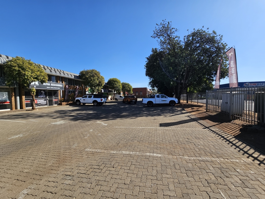 To Let commercial Property for Rent in Hennops Park Industrial Gauteng