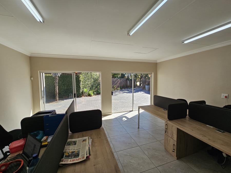 To Let commercial Property for Rent in Zwartkop Gauteng