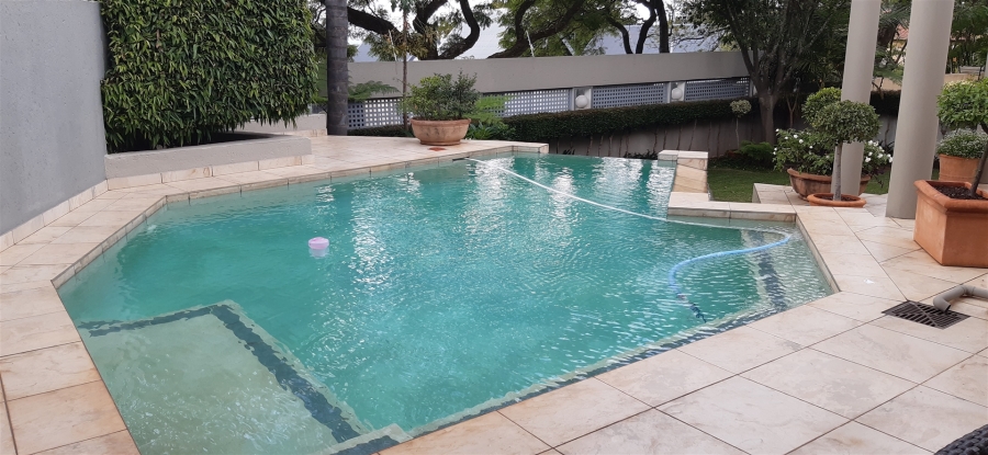 To Let 4 Bedroom Property for Rent in Waterkloof Gauteng
