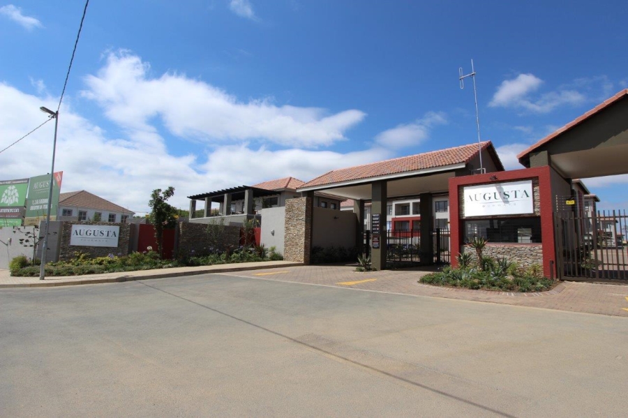 To Let 1 Bedroom Property for Rent in Fourways Gauteng