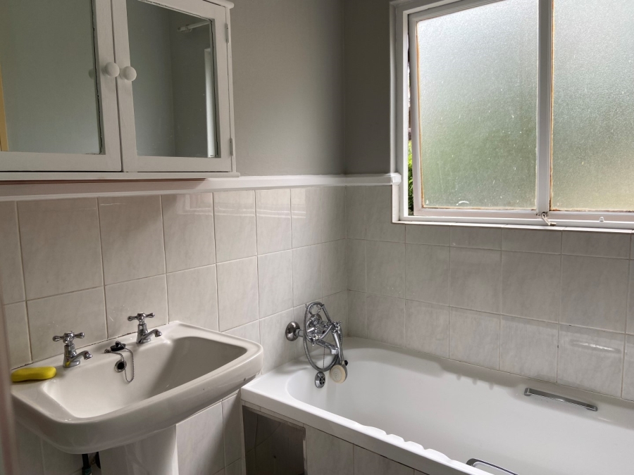 2 Bedroom Property for Sale in Robindale Gauteng