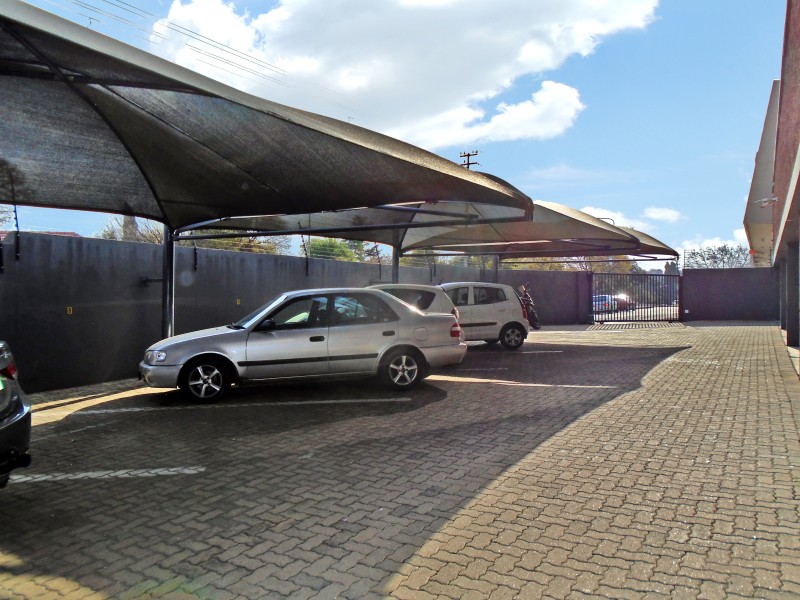 2 Bedroom Property for Sale in Robindale Gauteng