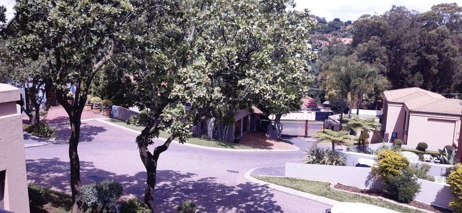 To Let 2 Bedroom Property for Rent in Waterkloof Ridge Gauteng