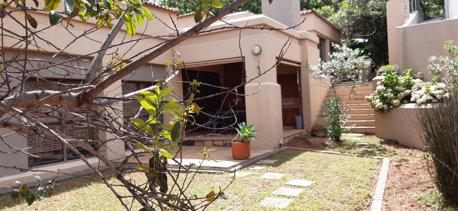 To Let 2 Bedroom Property for Rent in Waterkloof Ridge Gauteng