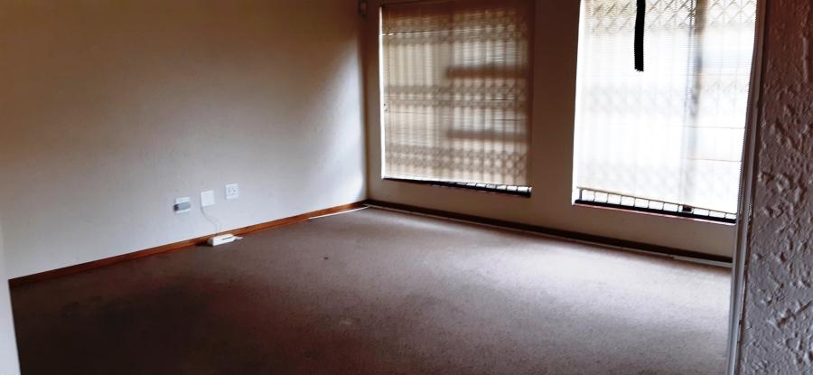 To Let 2 Bedroom Property for Rent in Waterkloof Ridge Gauteng