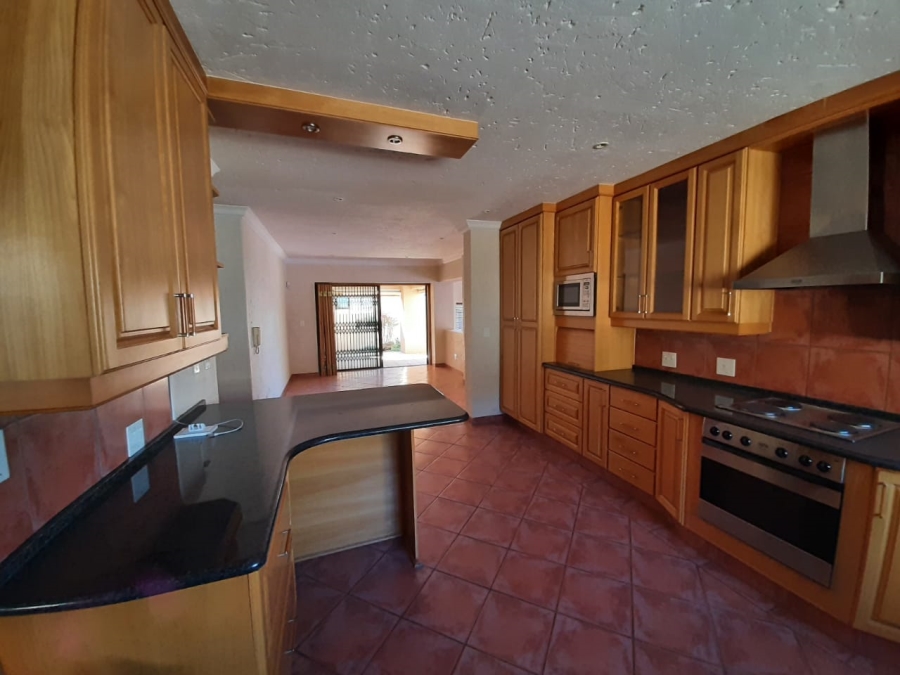 To Let 3 Bedroom Property for Rent in Waterkloof Ridge Gauteng