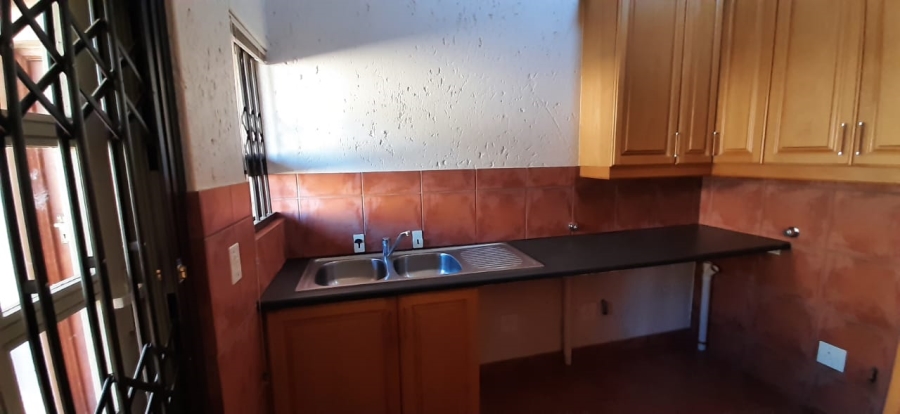To Let 3 Bedroom Property for Rent in Waterkloof Ridge Gauteng