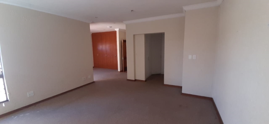To Let 3 Bedroom Property for Rent in Waterkloof Ridge Gauteng
