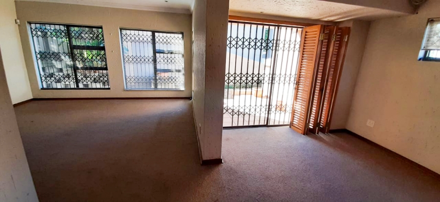 To Let 3 Bedroom Property for Rent in Waterkloof Ridge Gauteng