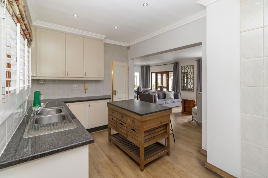 3 Bedroom Property for Sale in Lonehill Gauteng