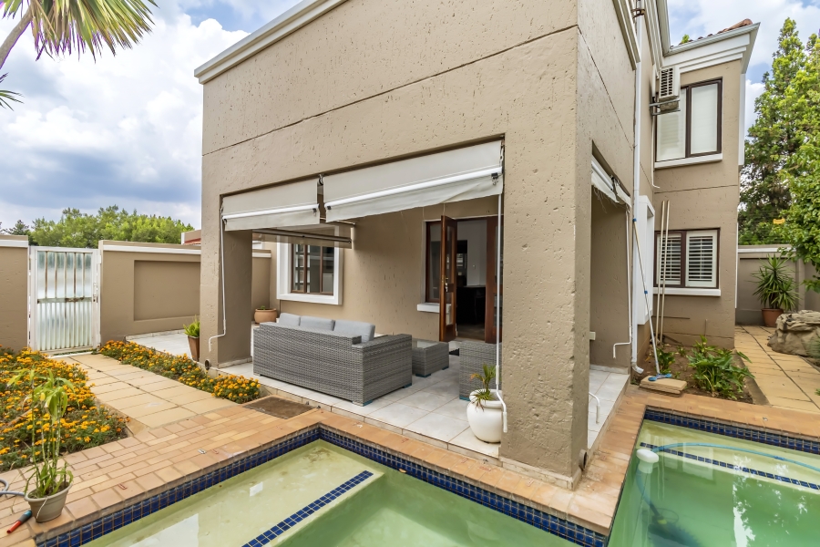 3 Bedroom Property for Sale in Lonehill Gauteng