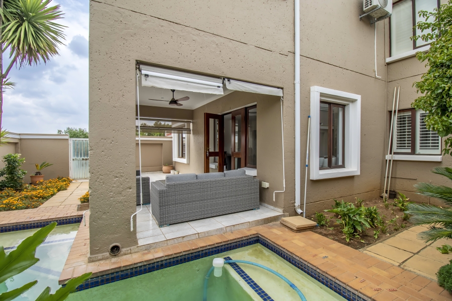 3 Bedroom Property for Sale in Lonehill Gauteng