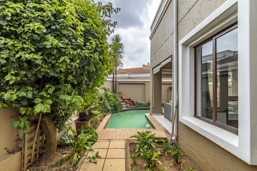 3 Bedroom Property for Sale in Lonehill Gauteng