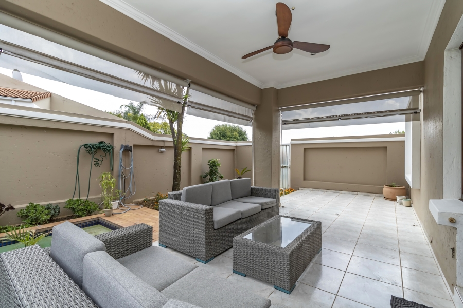 3 Bedroom Property for Sale in Lonehill Gauteng