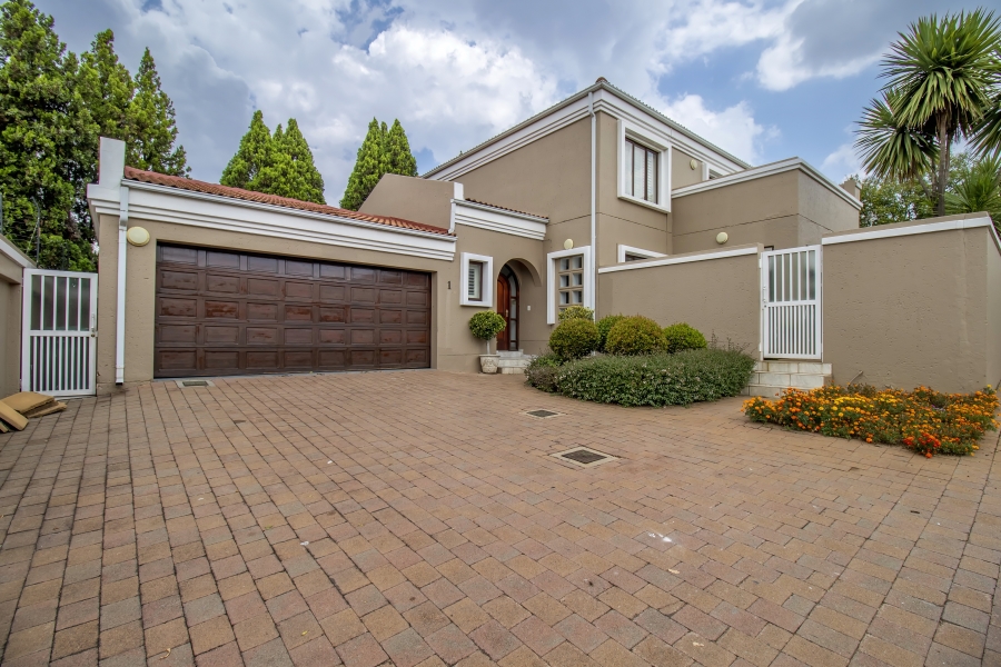 3 Bedroom Property for Sale in Lonehill Gauteng