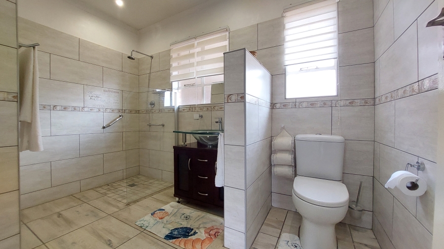 2 Bedroom Property for Sale in Die Hoewes Gauteng
